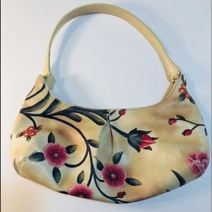 👜💕EUC RARE Cole Haan Leather Floral Bag